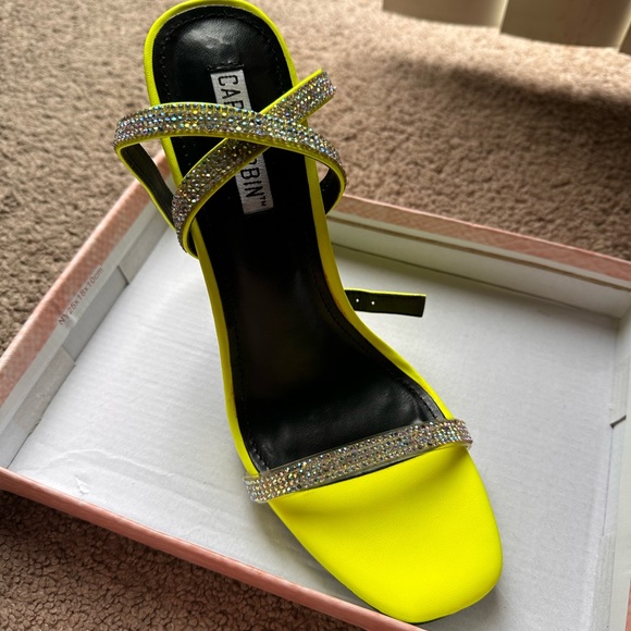 Cape Robbin Bella heels size 8 - Picture 4 of 7